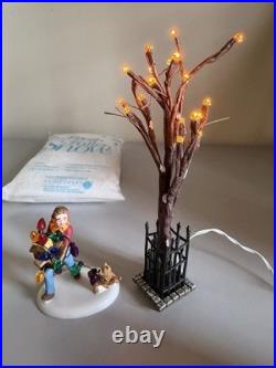 Dept 56 Parkside Holiday Brownstone 2002 Christmas in the City Retired