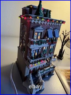 Dept 56 Parkside Holiday Brownstone 2002 Christmas in the City Retired