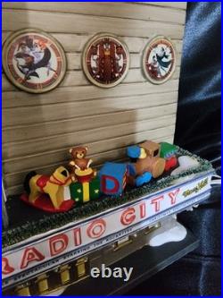 Dept. 56 Radio City Music Hall & Rockettes