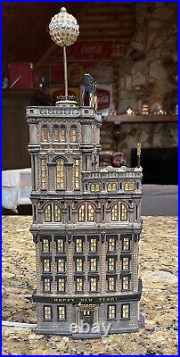 Dept 56 The Times Tower 2000 Christmas in The City 2010 Special Edition 55510