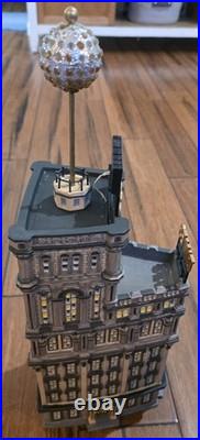Dept 56 The Times Tower 2000 New Year Special Edition Gift Set Village READ