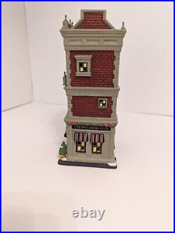 Dept 56 UPTOWN CHESS CLUB Christmas In The City 6009754 New 2022
