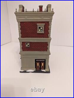 Dept 56 UPTOWN CHESS CLUB Christmas In The City 6009754 New 2022