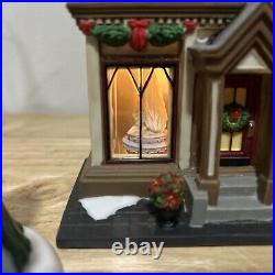 Dept 56 Victoria's Doll House 54874 retired Christmas in the City 2006