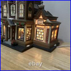 Dept 56 Victoria's Doll House 54874 retired Christmas in the City 2006