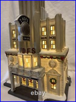 Dept 56 WDFS Radio Christmas In The City Village Accessories Set of 2