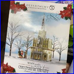 Dept 56 WDFS Radio Christmas In The City Village Accessories Set of 2. Nice
