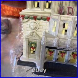 Dept 56 WDFS Radio Christmas In The City Village Accessories Set of 2. Nice