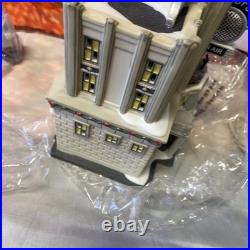 Dept 56 WDFS Radio Christmas In The City Village Accessories Set of 2. Nice