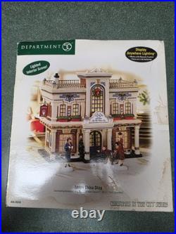 Dept56 Lenox China Shop #56.59263 Release 2006. Christmas In The City. New