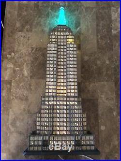 EMPIRE STATE BUILDING Christmas in the City Dept 56