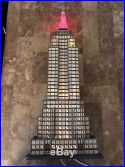 EMPIRE STATE BUILDING Christmas in the City Dept 56