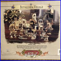 Grandeur Noel Collectors Edition 2001 Bethlehem Village Nativity Christmas