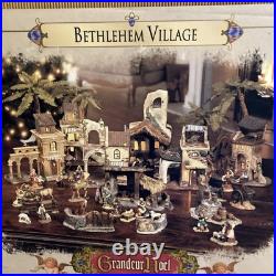 Grandeur Noel Collectors Edition 2001 Bethlehem Village Nativity Christmas