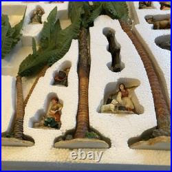 Grandeur Noel Collectors Edition 2001 Bethlehem Village Nativity Christmas