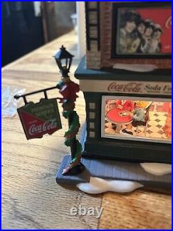 Hallmark Dept 56 Christmas In The City Cocoa Cola Soda Fountain MIB W Light