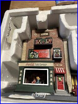 Hallmark Dept 56 Christmas In The City Cocoa Cola Soda Fountain MIB W Light