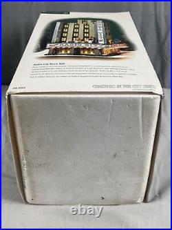 NIB 2002 Department 56 Radio City Music Hall 56 58924 Christmas In The City