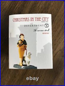 New! Dept 56 Christmas In The City 5th Avenue Stroll