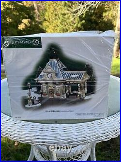 Sealed! Dept 56 CHRISTMAS IN CITY 2004 RARE Royal Oil Company (set of 2) #59220