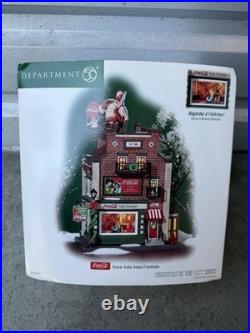 VINTAGE NOS Dept 56 Christmas in the City 2004 Coca-Cola Soda Fountain #56.59221
