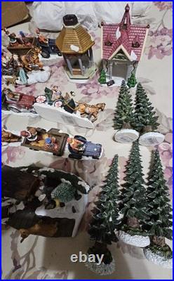 Vintage Christmas in the City Figurines Lot (47pcs) Hedges/tree/houses/horses