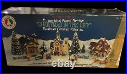 Vtg Lighted Christmas Village Set Trim Trends Christmas in the City Holiday