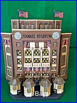 Yankee Stadium Dept 56 Christmas in the City Series 58923 retired snow Baseball